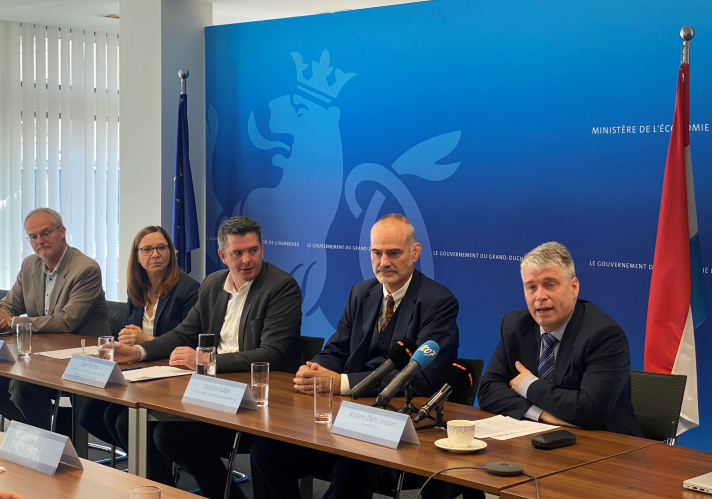 Picture of the press conference with Ministers Lex Delles & Stephanie Obertin together with Arnaud Lambert, Gustav Kalbe and Anders Jensen on Monday 21st October 2024